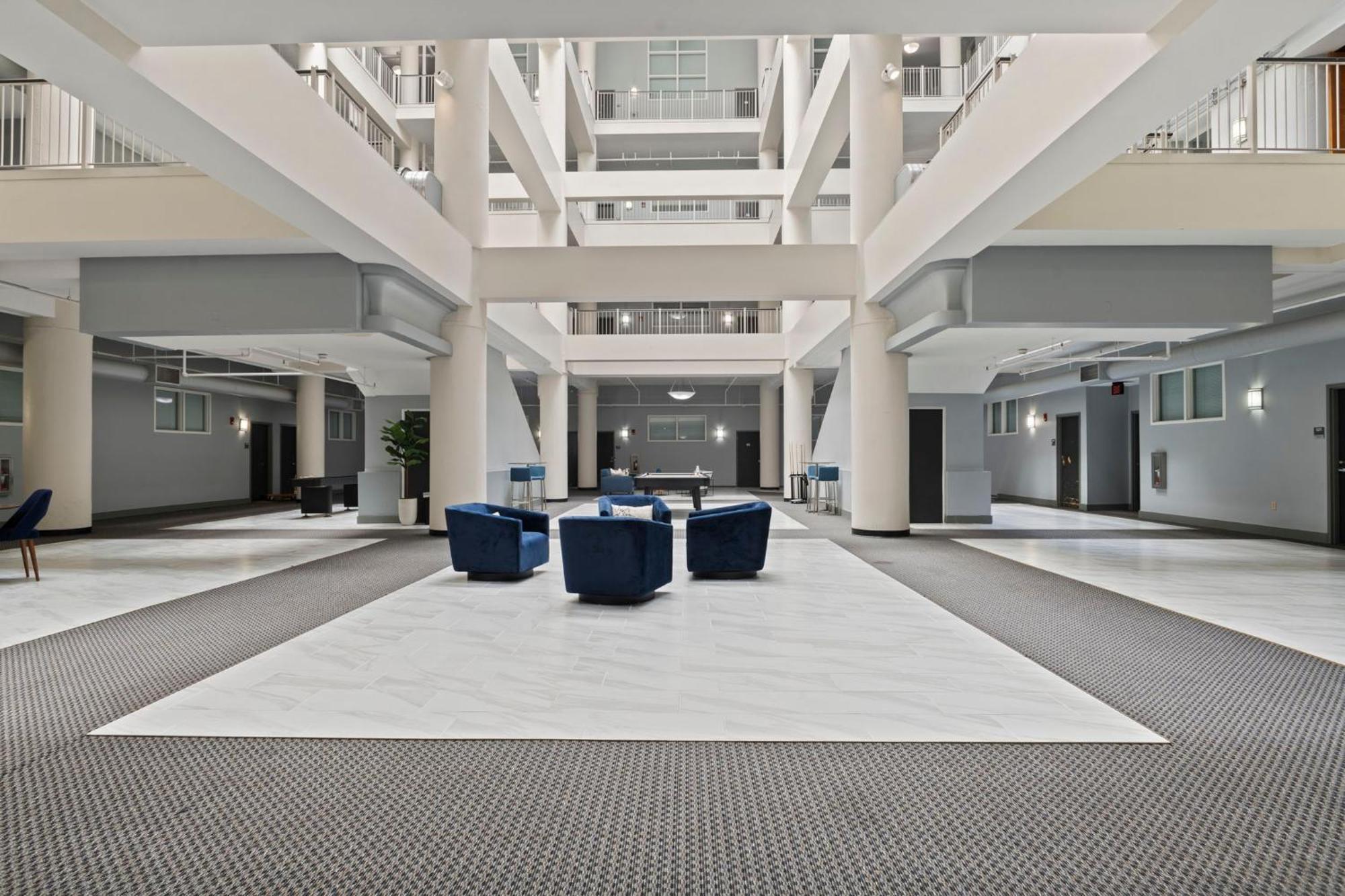 Indy Urban Stay - Skywalk - Sleeps 8 - Downtown - Stadium Indianapolis Exterior photo